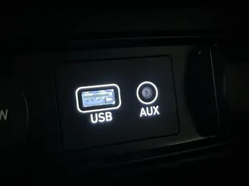 2020 Hyundai Santa Fe - image 30