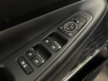 2019 Hyundai Santa Fe - image 25