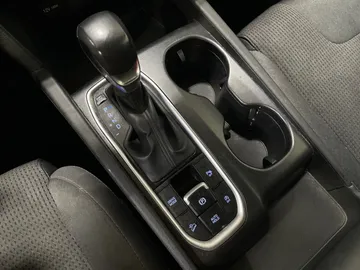 2019 Hyundai Santa Fe - image 26