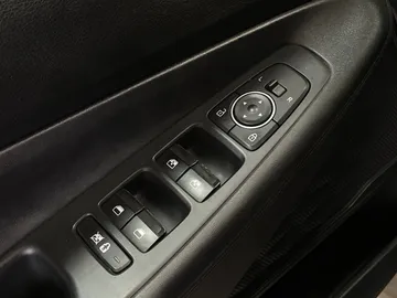 2019 Hyundai Santa Fe - image 23