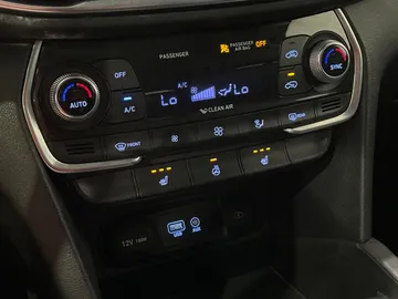 2019 Hyundai Santa Fe - image 21