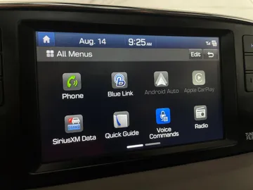 2019 Hyundai Santa Fe - image 8
