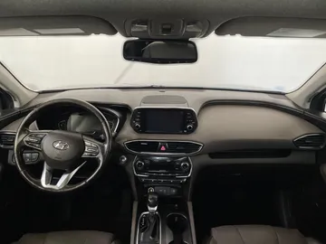 2019 Hyundai Santa Fe - image 4