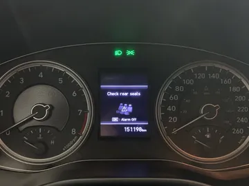 2019 Hyundai Santa Fe - image 28