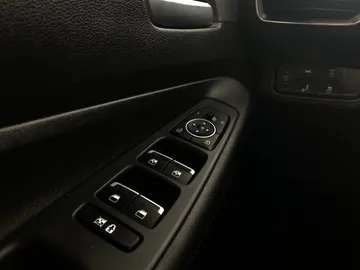 2019 Hyundai Santa Fe - image 24