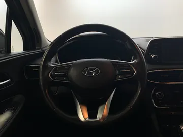 2019 Hyundai Santa Fe - image 17