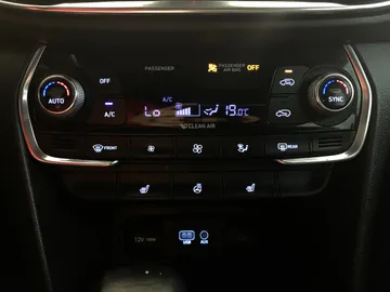 2019 Hyundai Santa Fe - image 22
