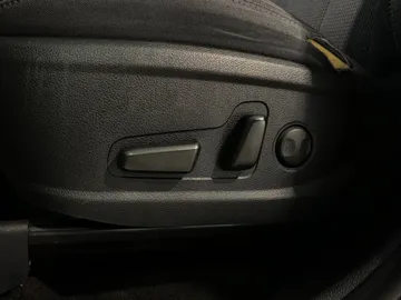 2019 Hyundai Santa Fe - image 19