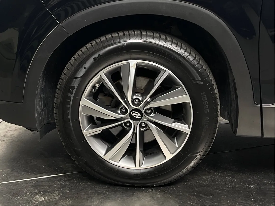 2019 Hyundai Santa Fe — photo 5