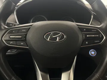 2019 Hyundai Santa Fe - image 17