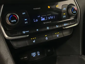 2019 Hyundai Santa Fe - image 26