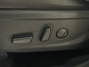 2019 Hyundai Santa Fe - image 22