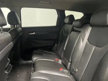 2019 Hyundai Santa Fe - image 15