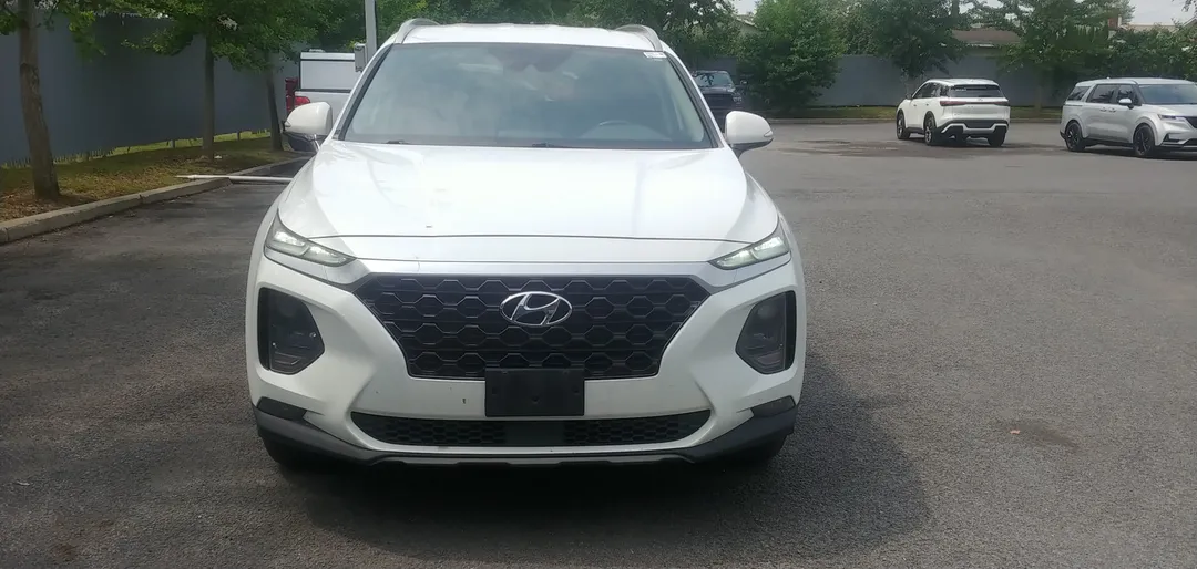 2019 Hyundai Santa Fe — photo 2