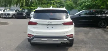 2019 Hyundai Santa Fe - image 6