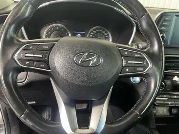 2020 Hyundai Santa Fe - image 19