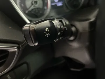 2020 Hyundai Santa Fe - image 20
