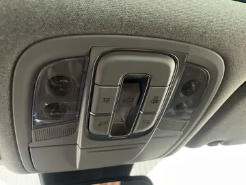 2020 Hyundai Santa Fe - image 17