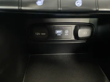 2020 Hyundai Santa Fe - image 29
