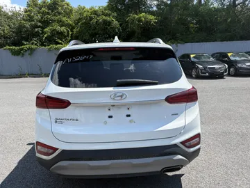 2020 Hyundai Santa Fe - image 4