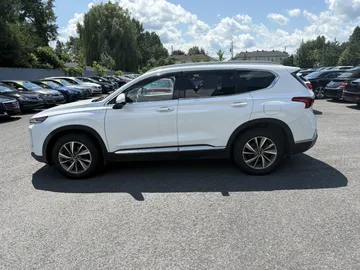 2020 Hyundai Santa Fe - image 3