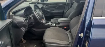 2019 Hyundai Santa Fe - image 9