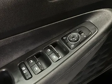 2019 Hyundai Santa Fe - image 23