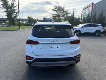 2019 Hyundai Santa Fe - image 6