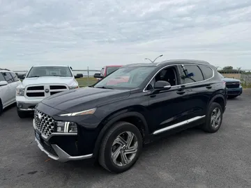 2022 Hyundai Santa Fe - image 3