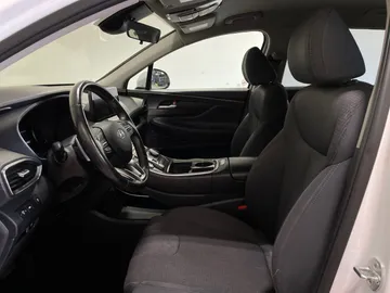 2023 Hyundai Santa Fe - image 3