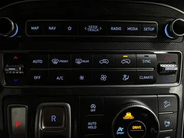 2023 Hyundai Santa Fe - image 24