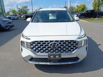 2023 Hyundai Santa Fe - image 2