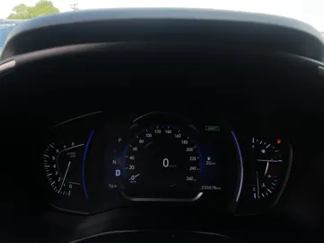 2020 Hyundai Santa Fe - image 17
