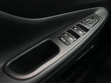 2020 Hyundai Santa Fe - image 28