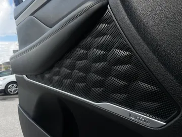 2020 Hyundai Santa Fe - image 26