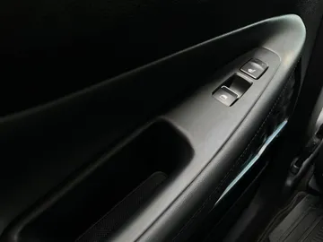 2020 Hyundai Santa Fe - image 30