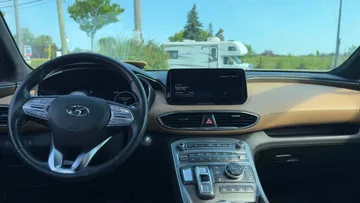 2023 Hyundai Santa Fe - image 8