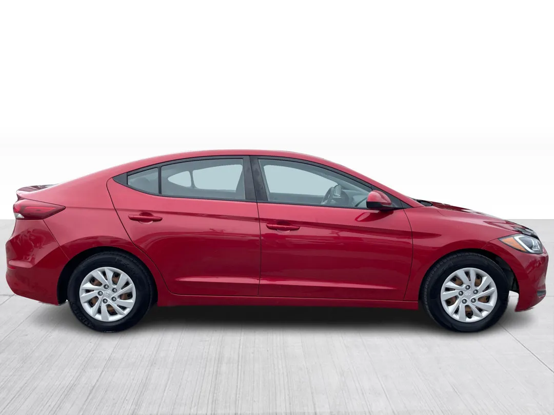 Hyundai Elantra 2017 à vendre - photo 2