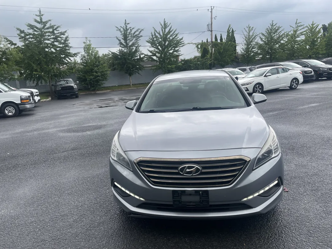 2017 Hyundai Sonata — photo 2