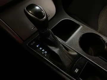 2017 Hyundai Sonata - image 26