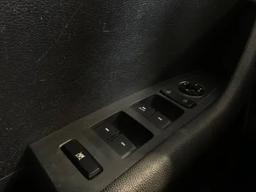 2017 Hyundai Sonata - image 21
