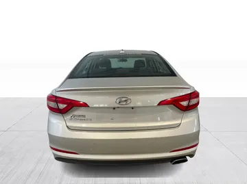 2017 Hyundai Sonata - image 7