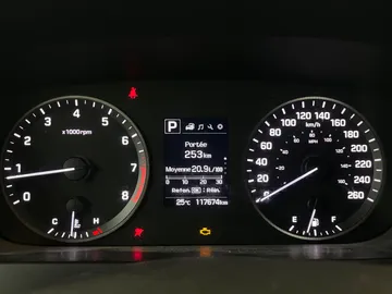 2017 Hyundai Sonata - image 15