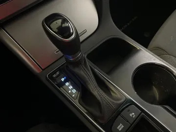 2017 Hyundai Sonata - image 29