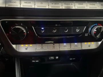 2019 Hyundai Sonata - image 24