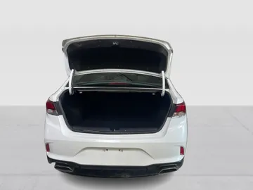 2019 Hyundai Sonata - image 14
