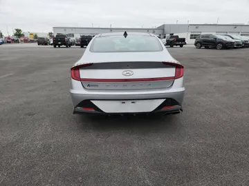 2022 Hyundai Sonata - image 7