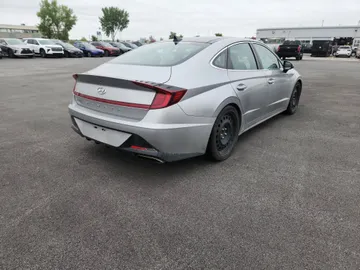 2022 Hyundai Sonata - image 6
