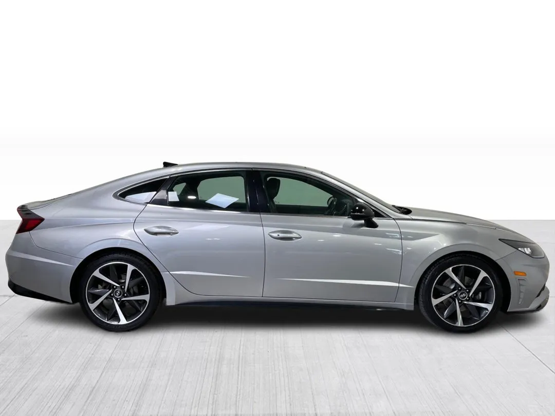 2021 Hyundai Sonata for sale - photo 2