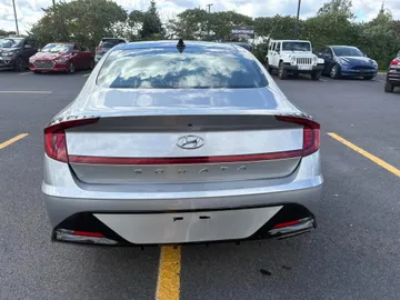 2021 Hyundai Sonata - image 6